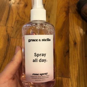 Hydrating rose facial spray